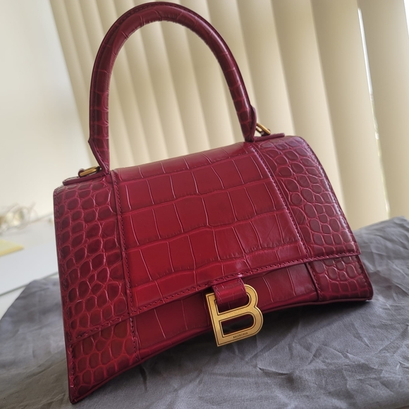 🎉LIKE NEW BALENCIAGA HOURGLASS SMALL HANDBAG CROCODILE EMBOSSED IN DARK RED - Picture 4 of 16